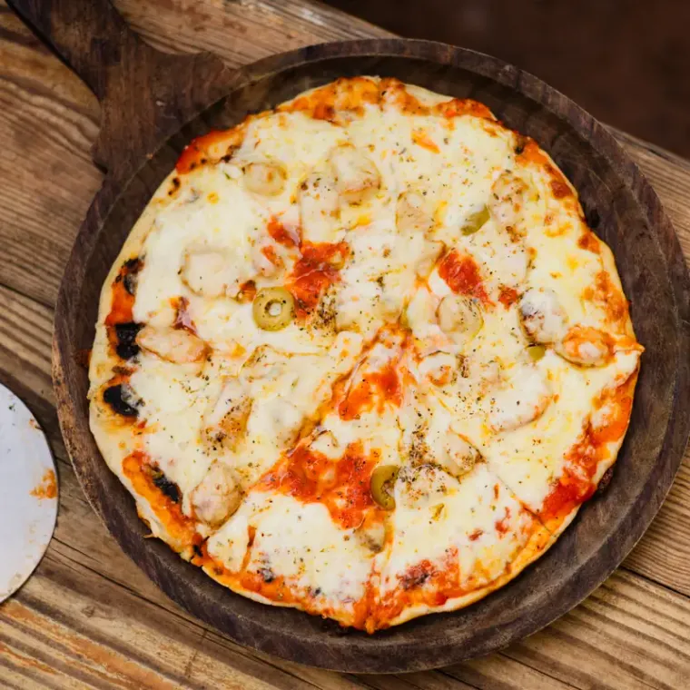 Pizza as it is served at A2.